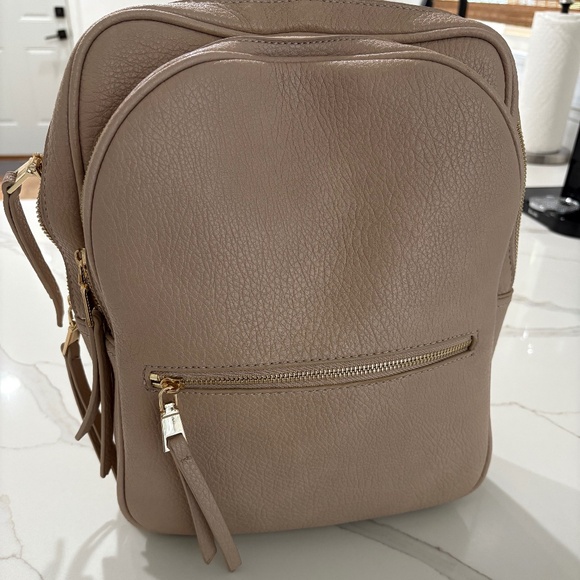 Urban Expressions Backpack Bag - Picture 1 of 5